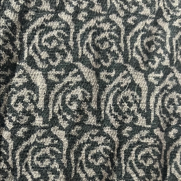 Ibex Black and Purple Fitted Long Sleeve Sweatshirt - Picture 4 of 7